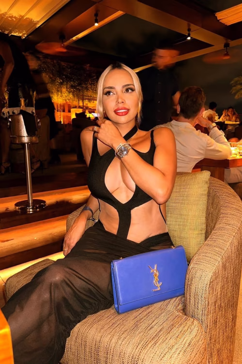 Celebrity A-level Escort in Karachi